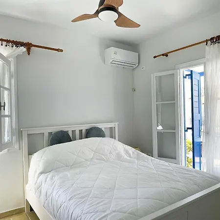 Ferienhaus Seaside Gem - Cycladic 2br 500m From Center Tínos