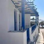 Seaside Gem - Cycladic 2br 500m From Center