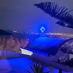 Seaside Gem - Cycladic 2br 500m From Center