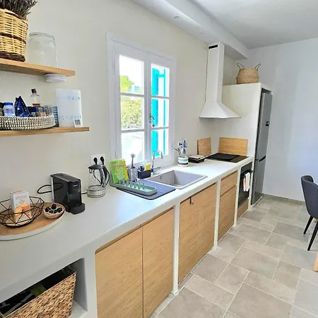 Seaside Gem - Cycladic 2br 500m From Center Σπίτι διακοπών