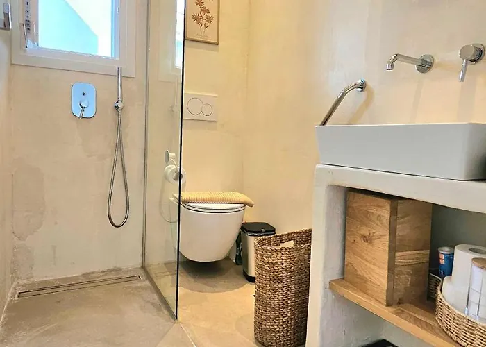 Seaside Gem - Cycladic 2br 500m From Center Semesterbostad Tínos